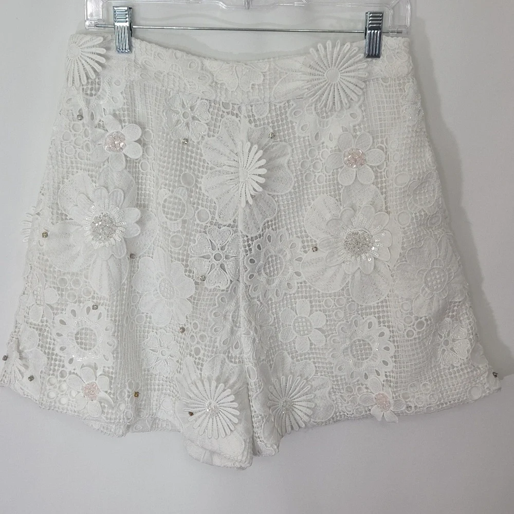La Fuori 2 Piece Short Set White Beaded Sequin Size Large NWT - Picture 6 of 11